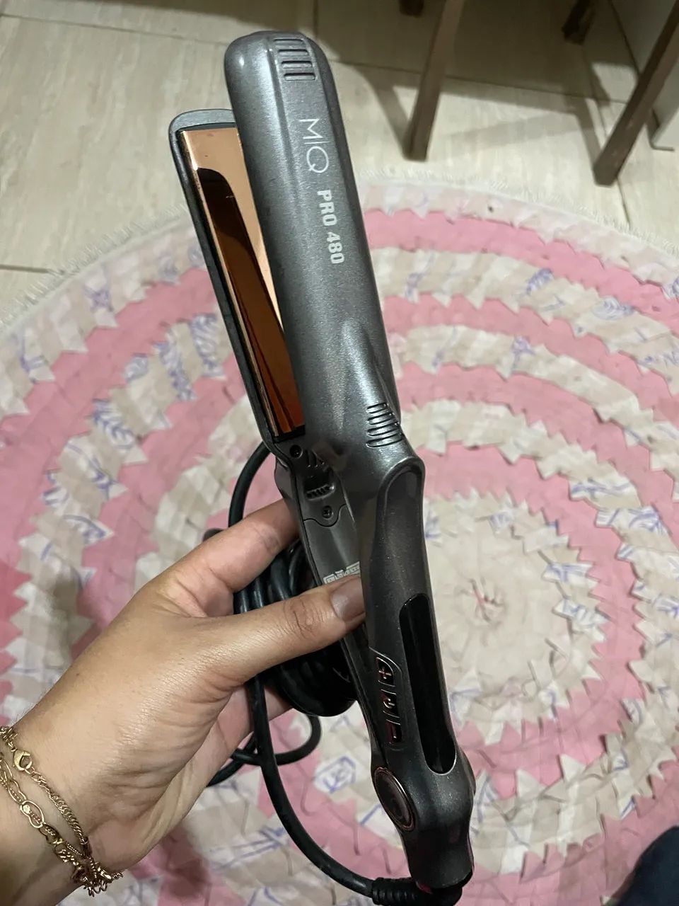 Prancha e secador de uso profissional Mq 