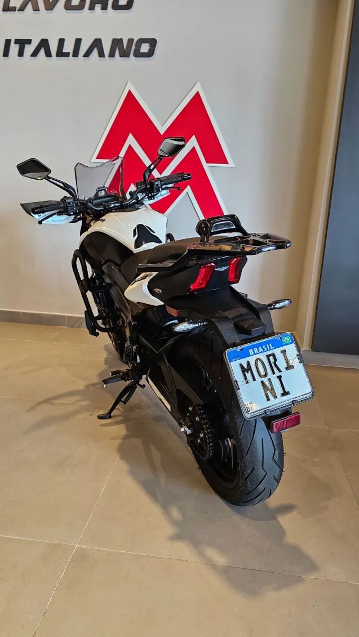 Bajaj Dominar 400 2025 - Foto 2
