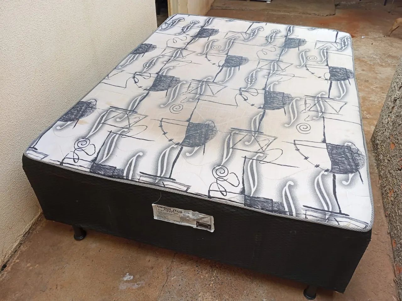 Cama box 
