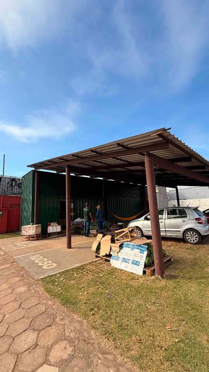 Vende-se 2 container preparados para comércio com alguns móveis.  - Foto 2