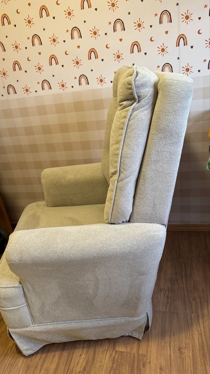 Poltrona de amamentação com balanço e puff  - Foto 4