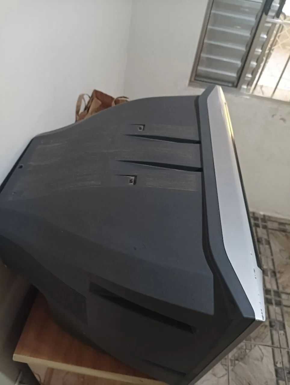 Vendo TV de tubo 20 polegadas - Foto 4