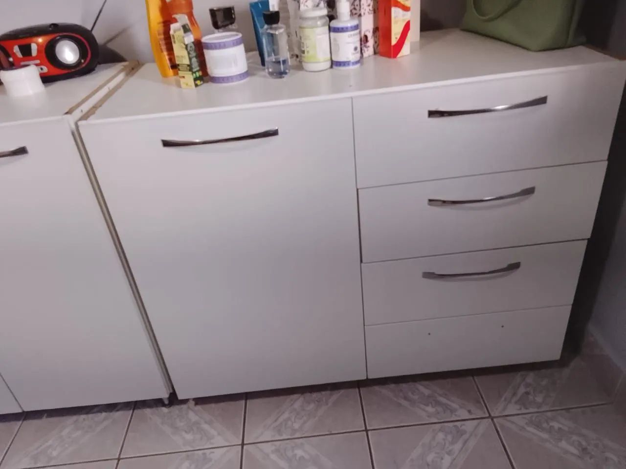 Vende-se cômodas R$ 150,00 cada uma - Foto 5