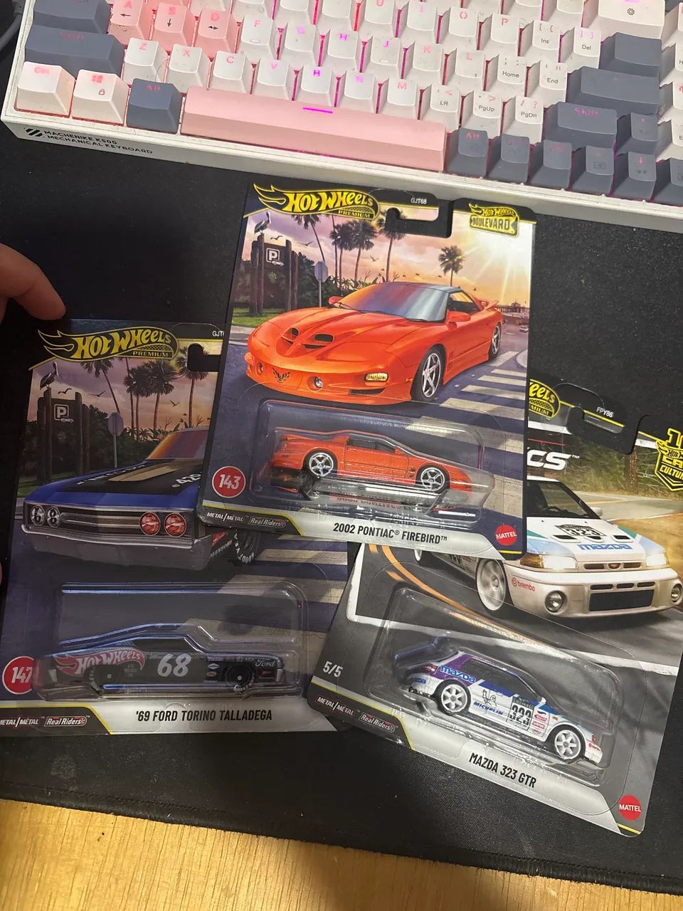 Hotwheels premium diversos modelos 