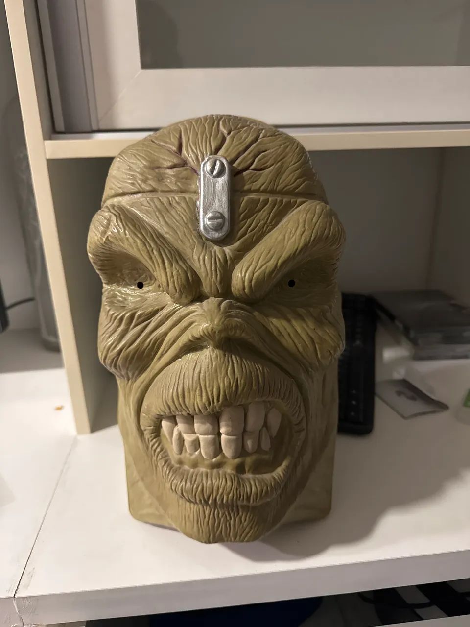 Eddie head Iron maiden + cds 