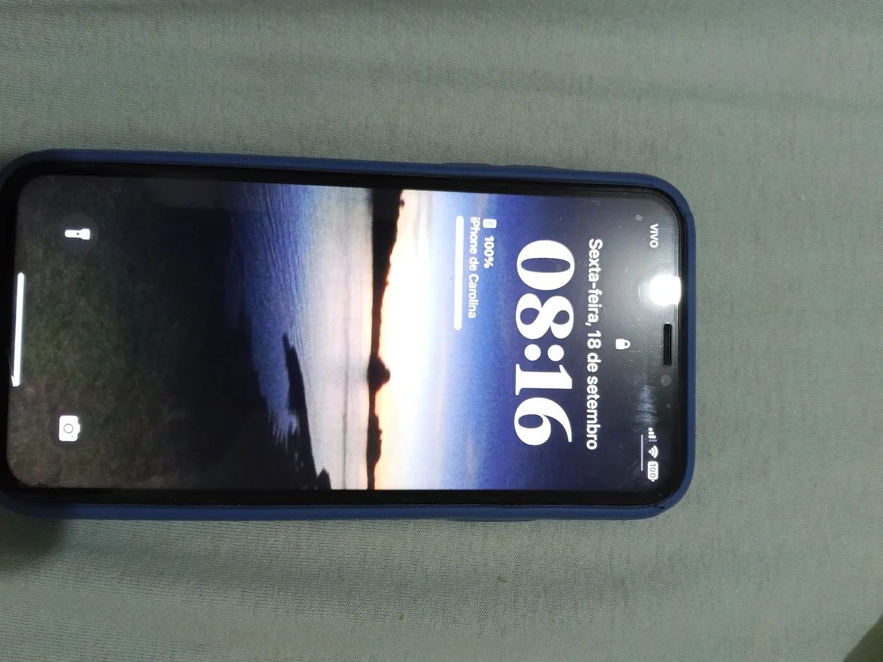iPhone XS, bateria em 72%, sem trincado, face id não funciona! 