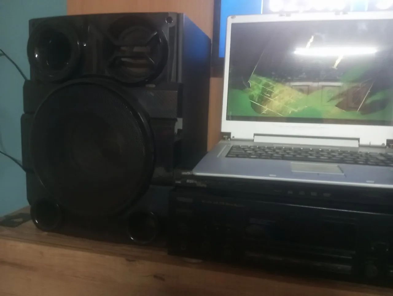 Receiver DENON com 3 caixas e um not buk  - Foto 2