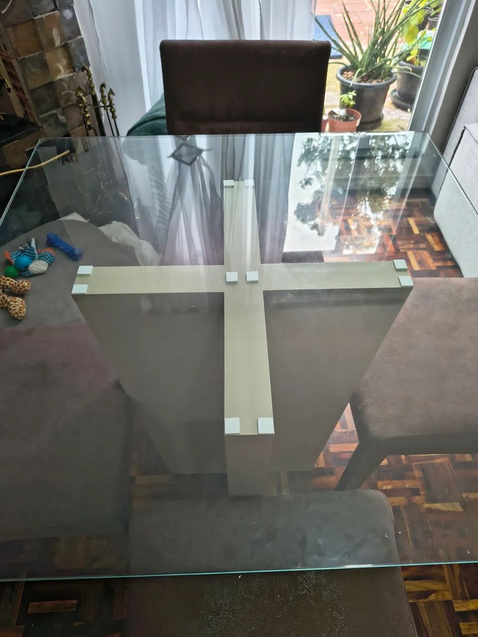 Mesa vidro com 4 cadeiras madeira  - Foto 5