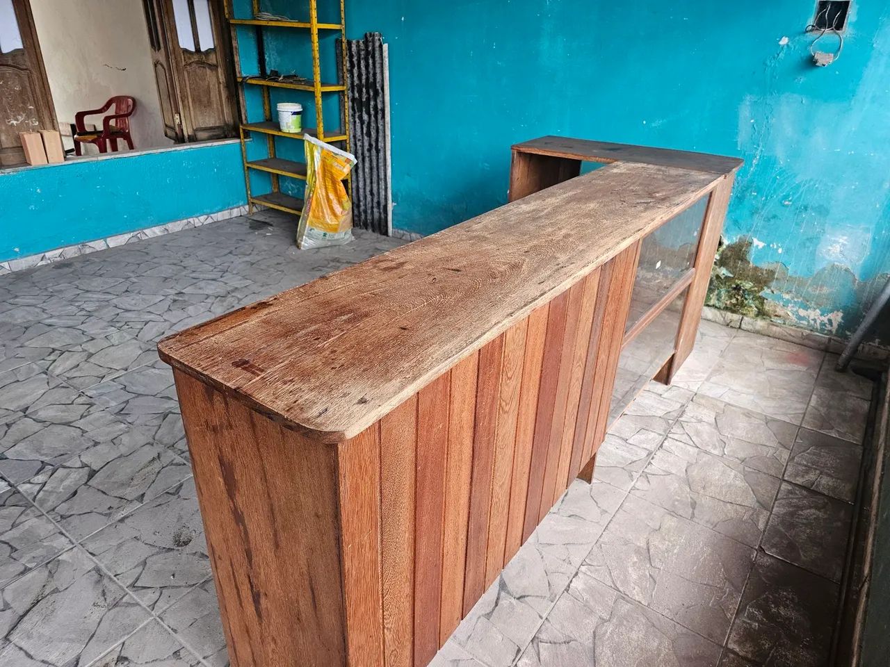 Vendo balcão expositor em angelim 