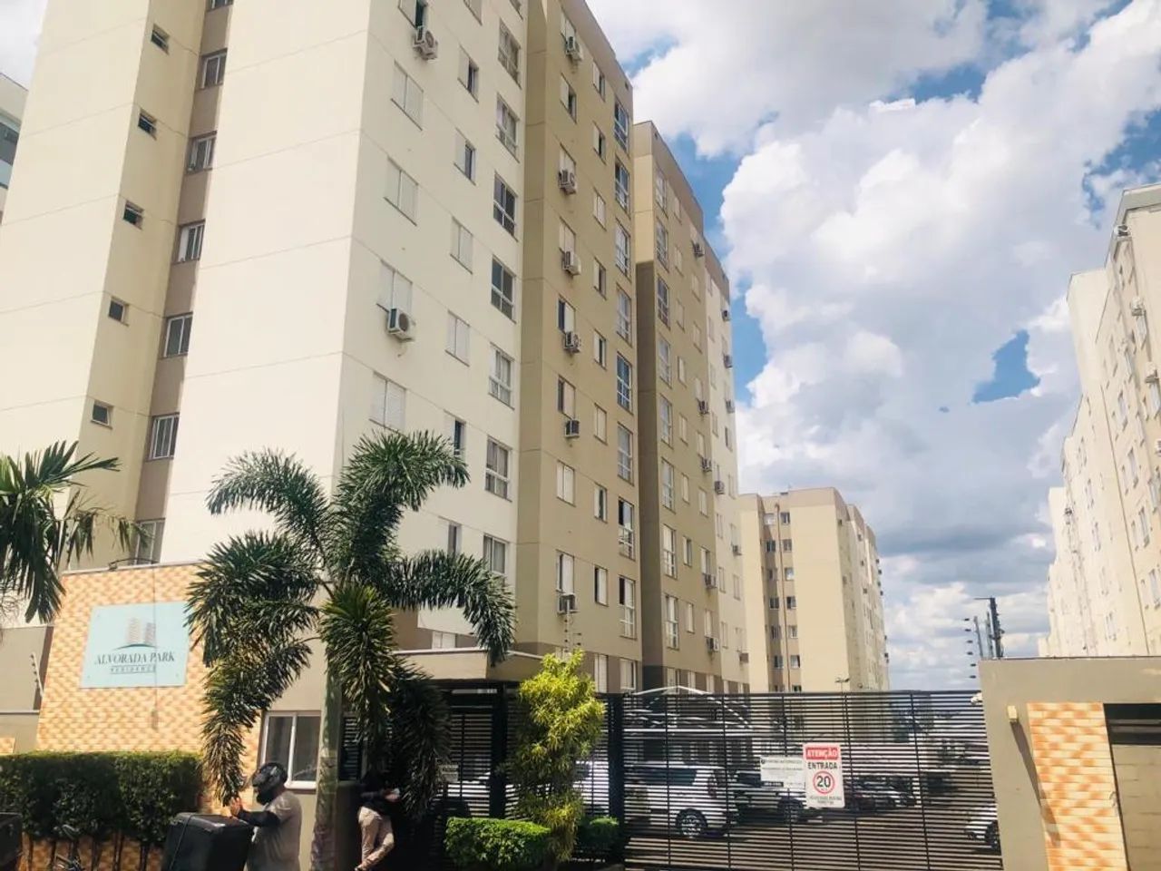Apartamento para alugar em Maringá, Jardim Alvorada, com 2 quartos, com 48.27 m²