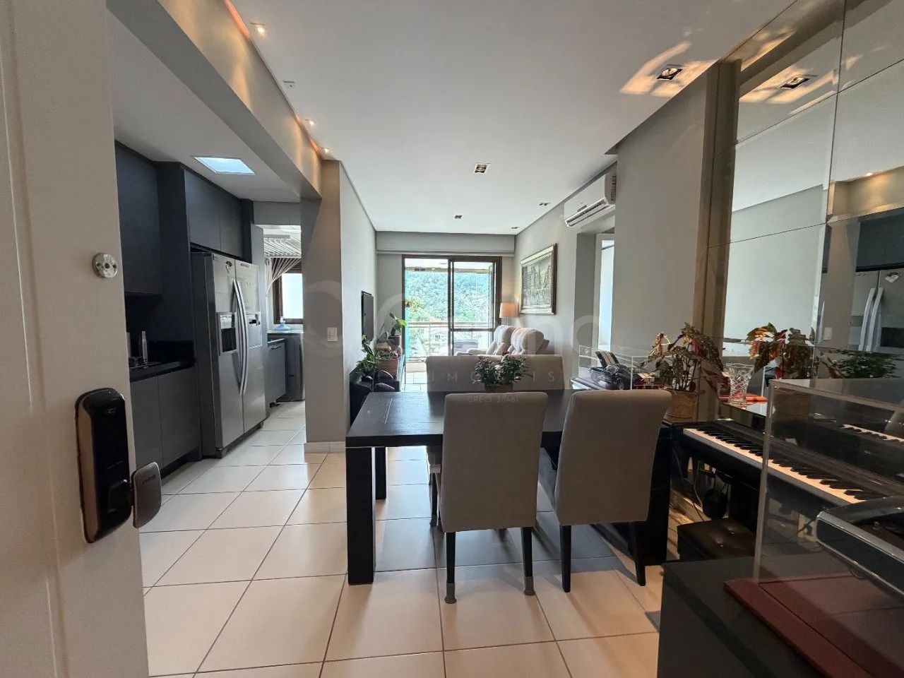Apartamento de 60m² com 2 quartos no Itacorubi - Foto 2
