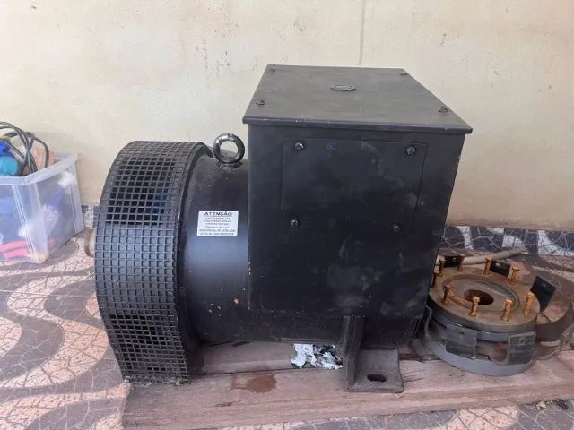 GERADOR DE ENERGIA - Alternador Trifásico 40KVA