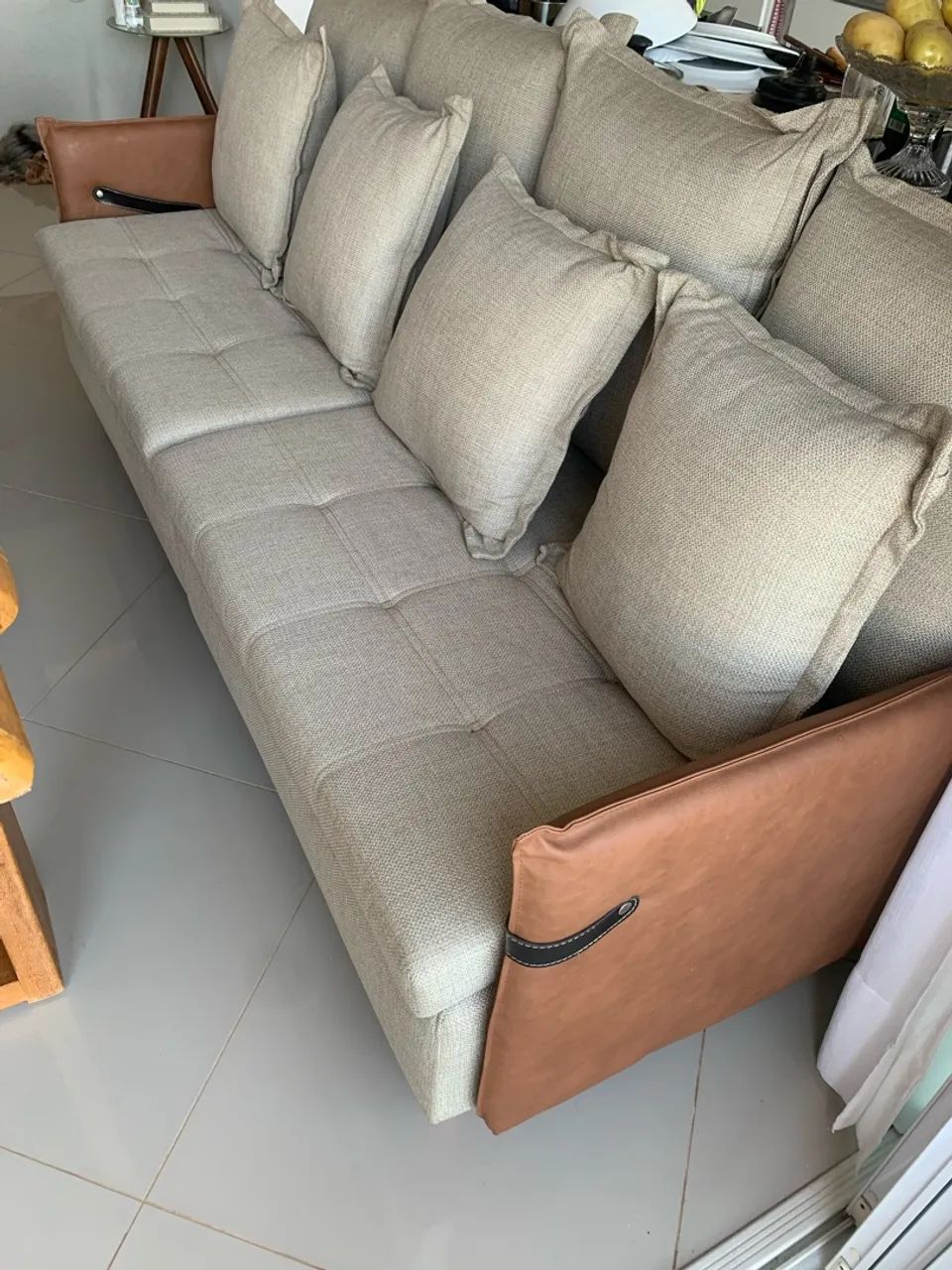 SOFÁ SEMINOVO no tecido linho parcela em até 3x - Foto 3