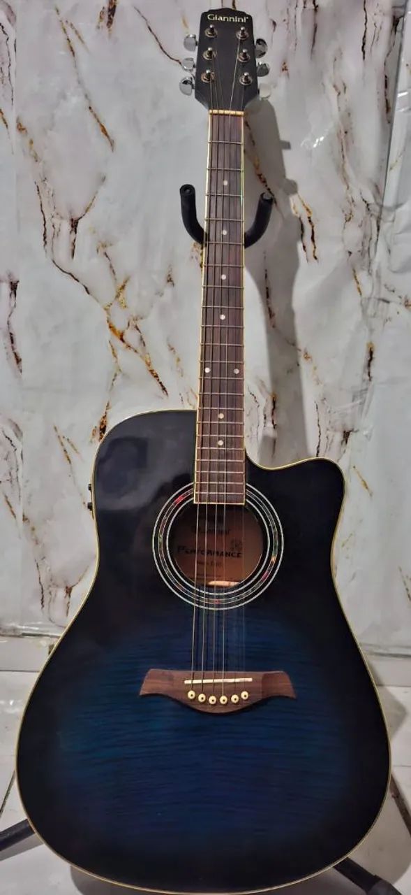 Belíssimo violão elétrico Giannini 