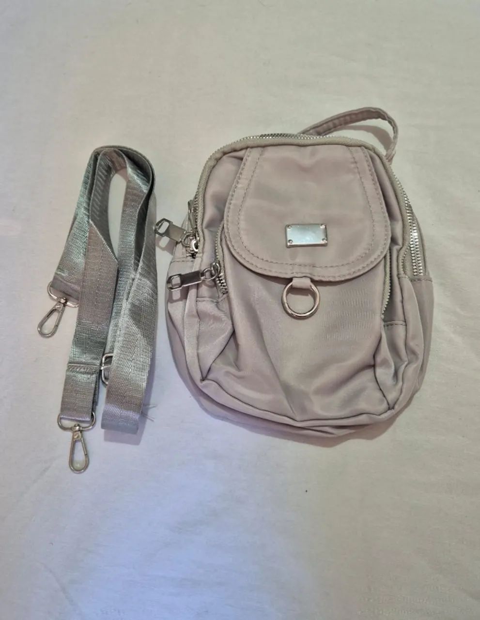 Bolsa pequena transversal cinza nova - Foto 3