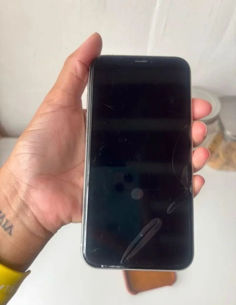 iPhone XR 64GB - BRANCO - Foto 2