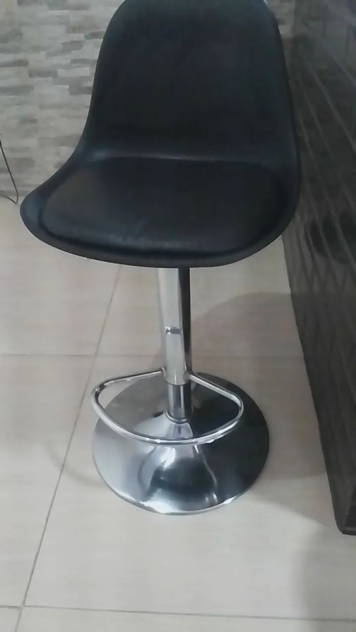 Banqueta giratória a gás  - Foto 4