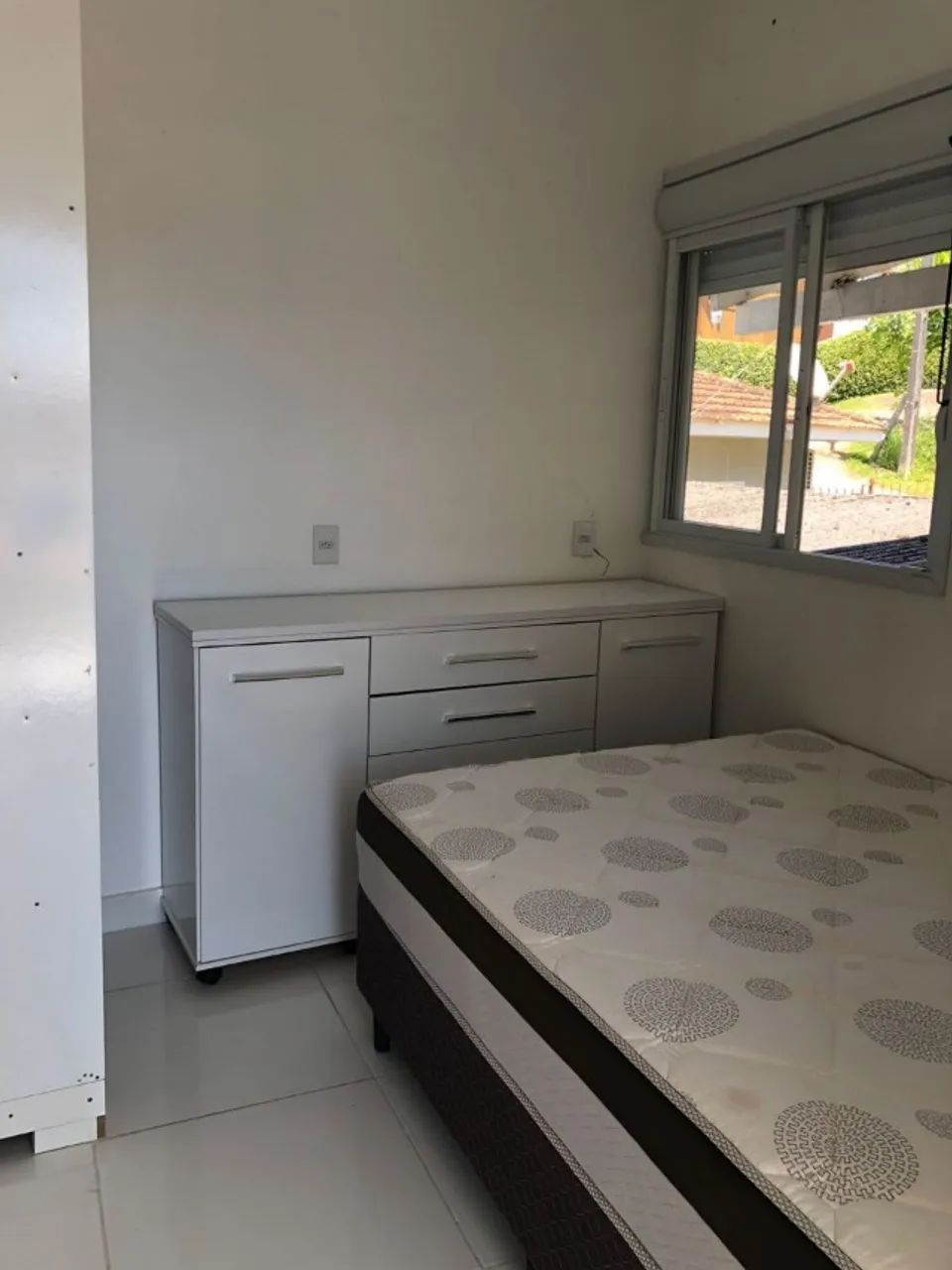 ALUGAM-SE KITNETS NOVAS E MOBILIADAS R$ 2.200,00 CADA - Foto 2