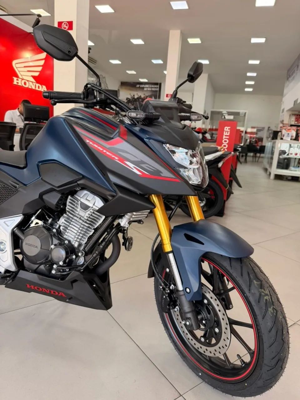 NOVA CB 300 ABS S 2027 - Foto 3
