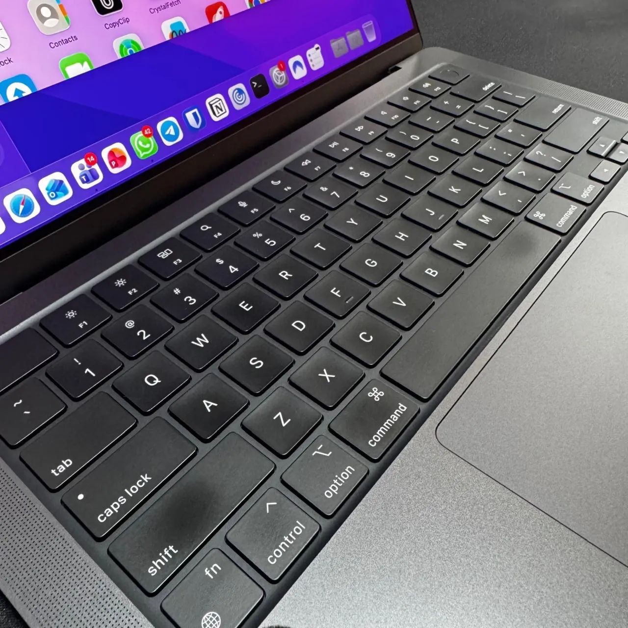 MacBook Pro M3 Pro 512GB - Foto 3