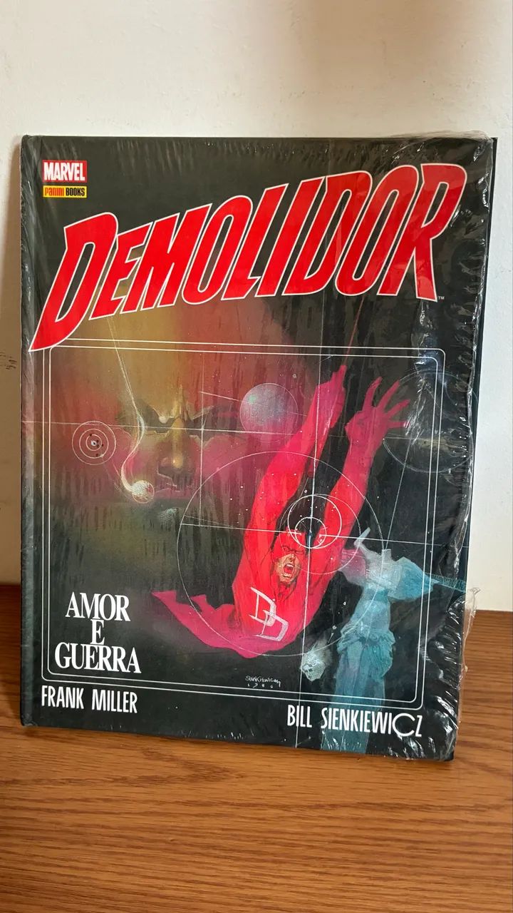Hq Demolidor Amor e Guerra