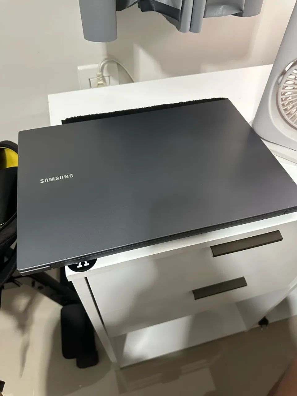 SAMSUNG BOOK