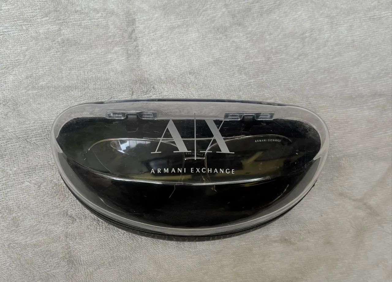 Óculos Escuro Armani Exchange com estojo original.  - Foto 3