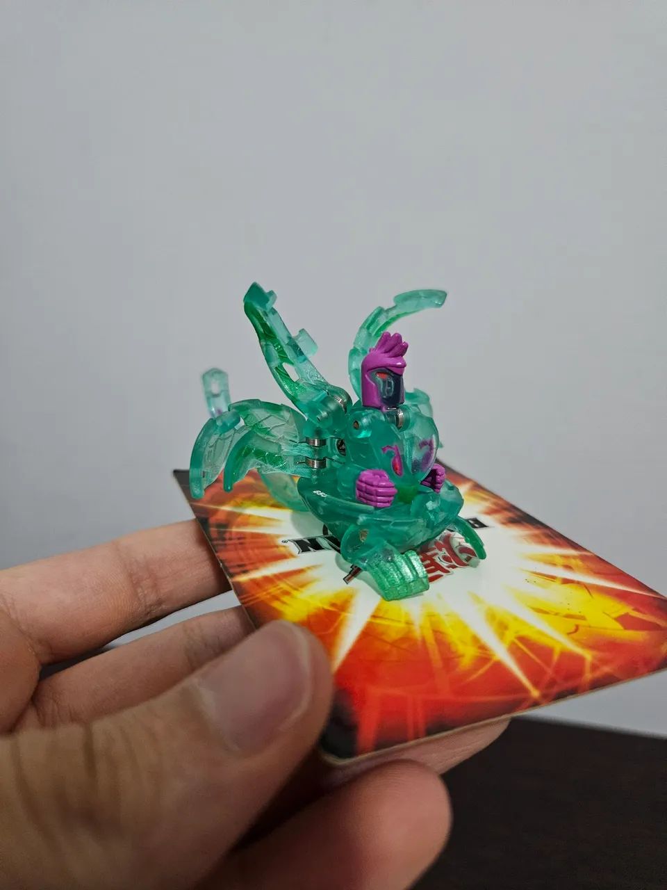 Bakugan ventus ingram translúcido  - Foto 2