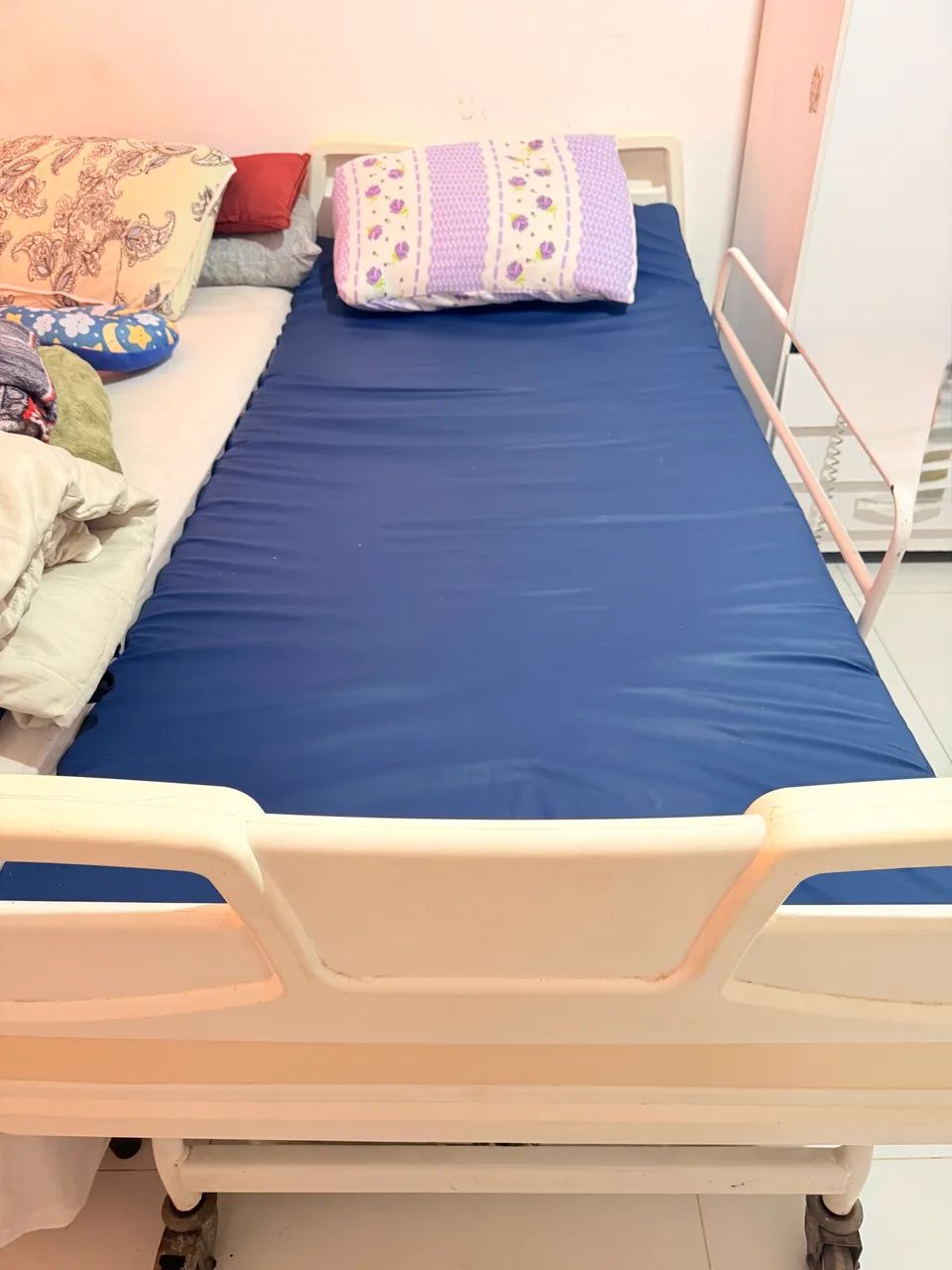 Cama hospitalar motorizada  - Foto 3