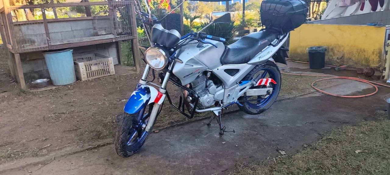 Cbx Twister 250