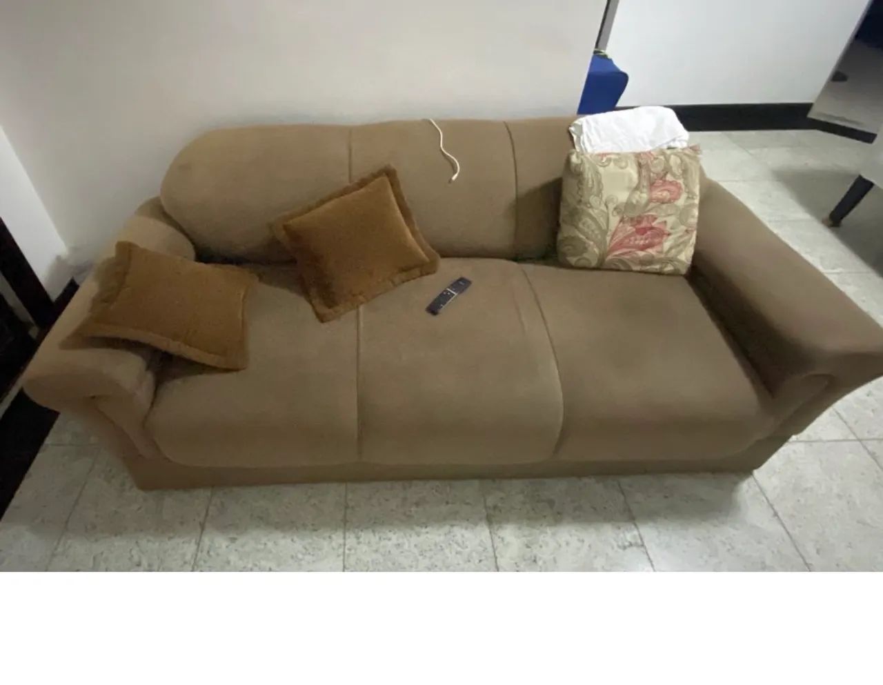 Sofá 3 lugares 