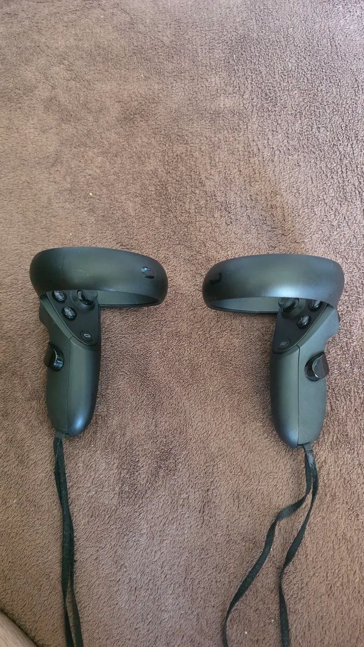 Par de Controle Oculus Rift S - Foto 2