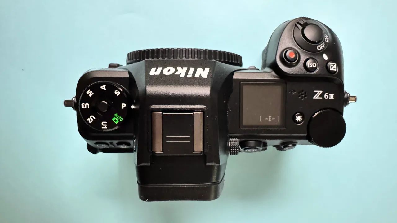 Nikon Z6iii corpo - 1800 clicks - Câmeras e Filmadoras - Jardim