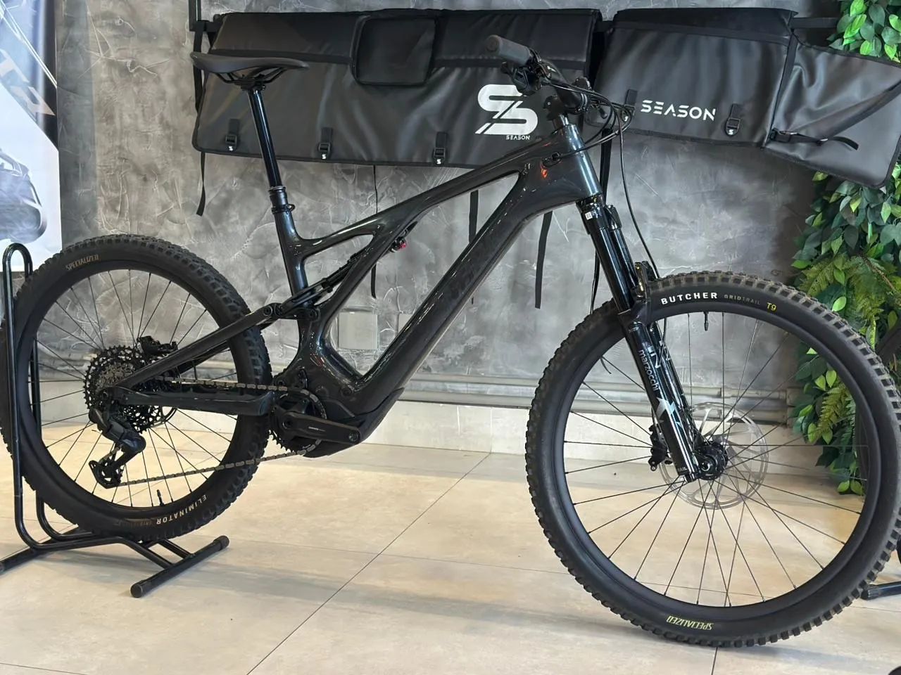 Specialized turbo levo carbon tamanho s6 - Foto 5