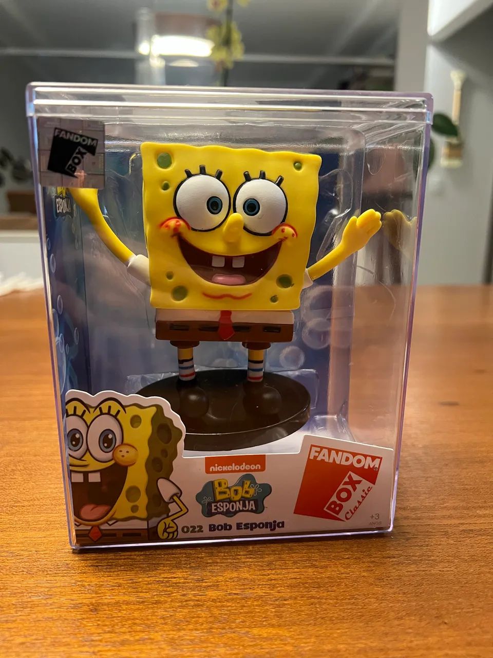 boneco bob esponja