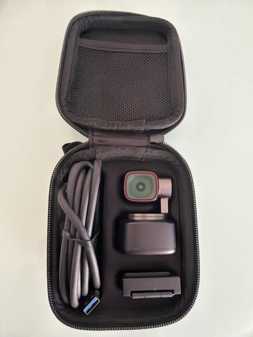 OBSBOT Tiny 2 4K NOVA, NUNCA USADA + CASE