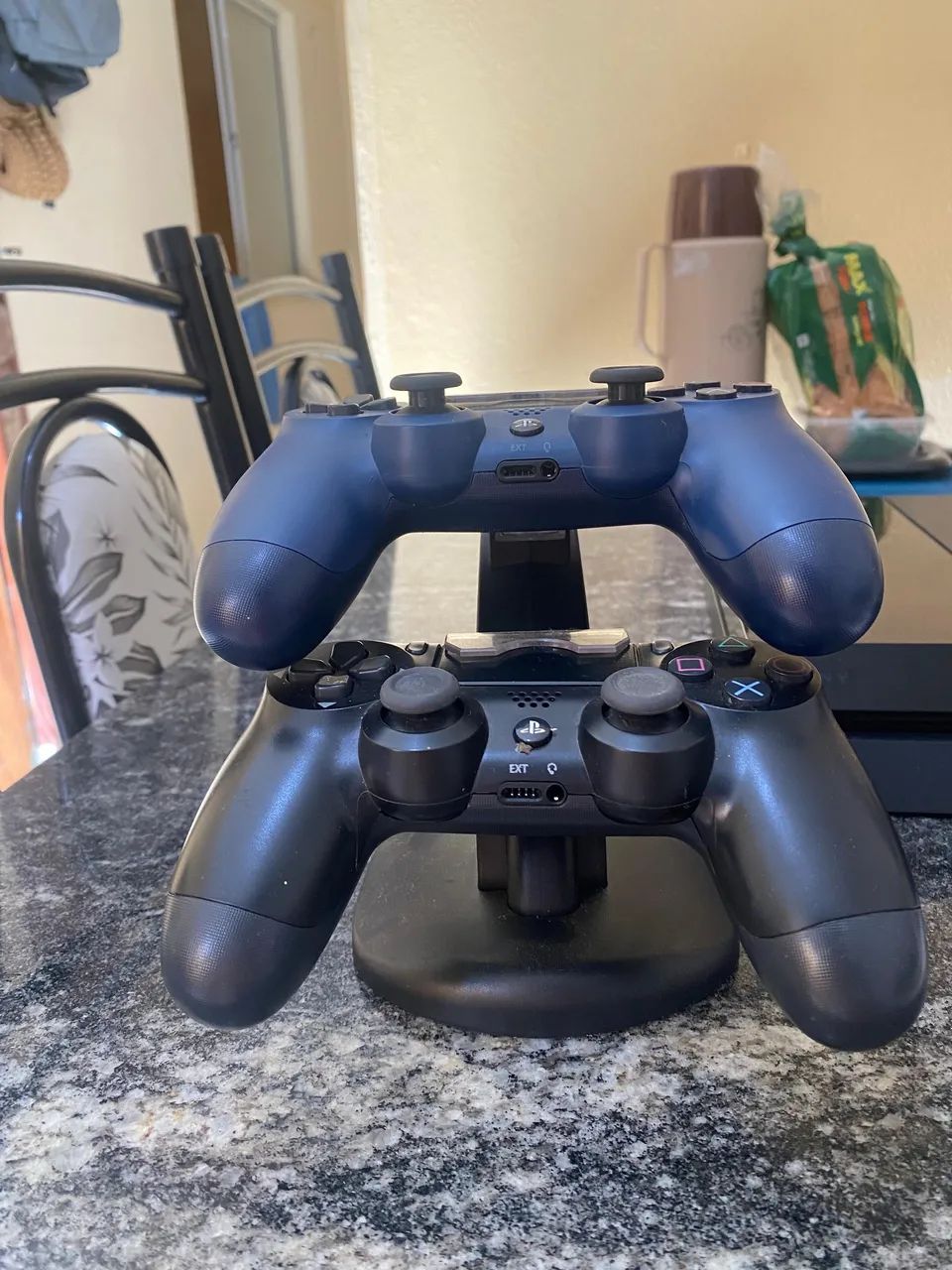 VEND Ps4 500gb semi novo - Foto 3