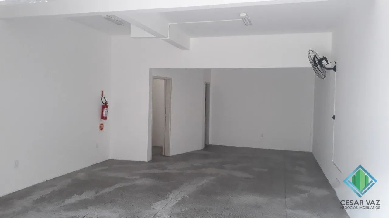 Loja térrea em excelente localização no bairro kobrasol. - Foto 3