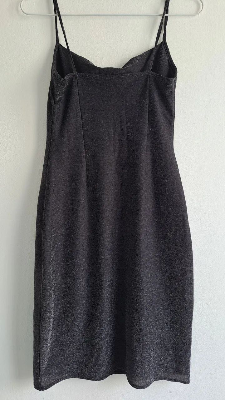 Vestido Preto com brilho - Tam 38/40 - Foto 2