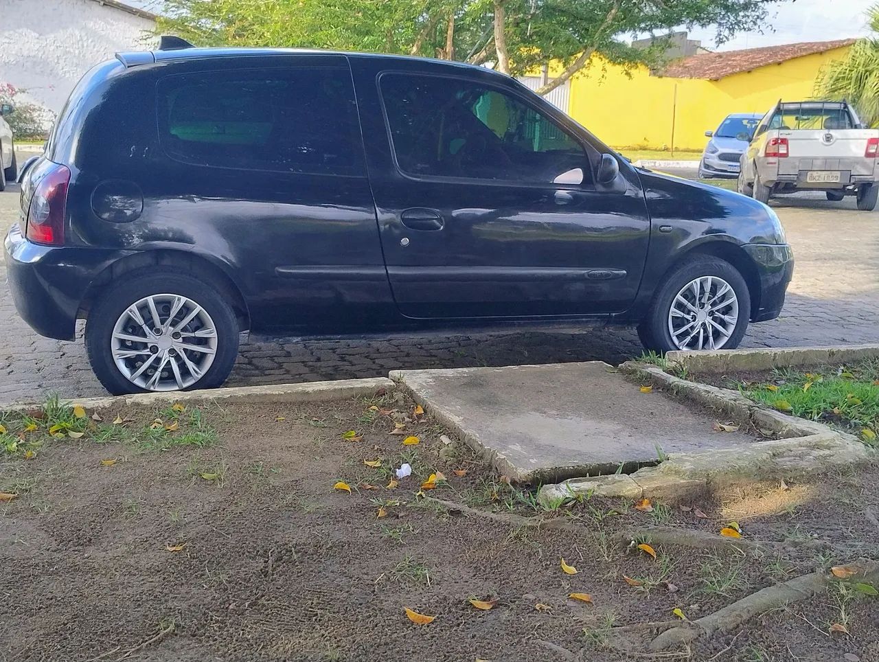 Renault Clio Clio Hi-Flex 1.0 16V 3p 2011