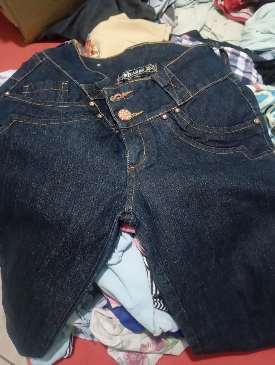 Roupas usadas,semi nova 