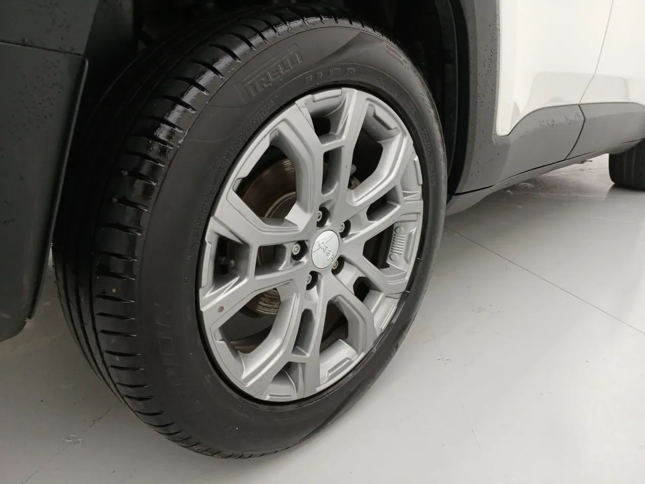 Jeep Renegade Long. T270 1.3 TB 4x2 Flex Aut., foto 13 de 18