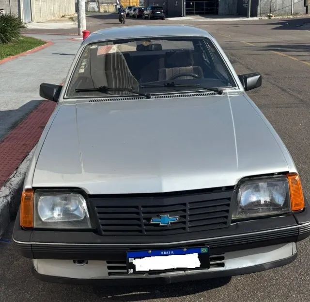 Chevrolet Monza GL 1.8 Efi/ SL/ L/ 650/barc. 2e4p (álcool) 1986