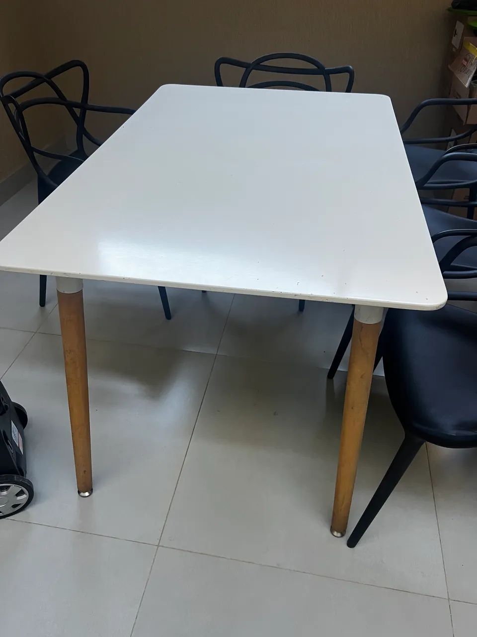 Mesa sem cadeiras  - Foto 3