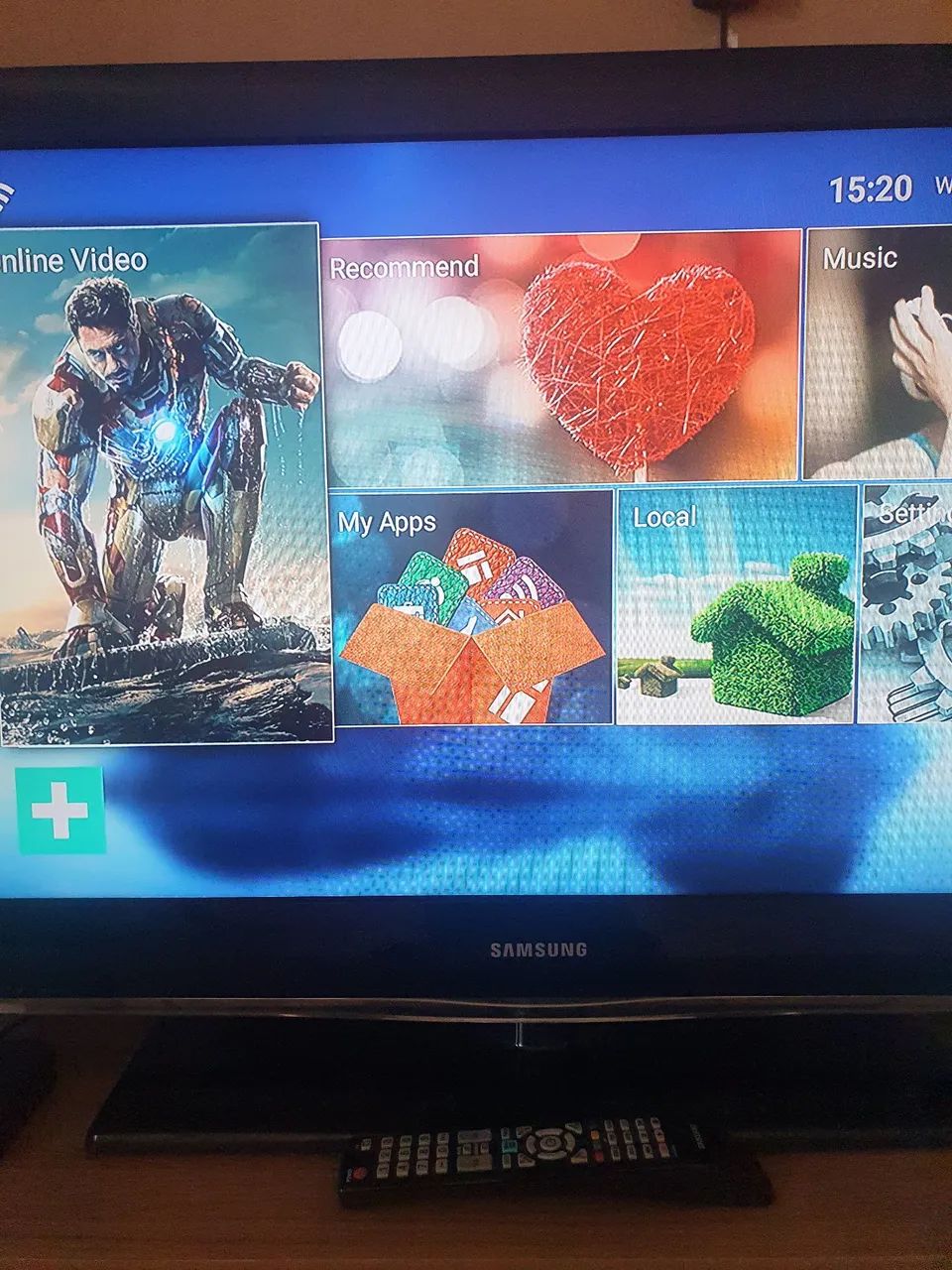 TV LCD 43 POLEGADAS, COM CONVERSOR, CONTROLES E CABOS ORIGINAIS 