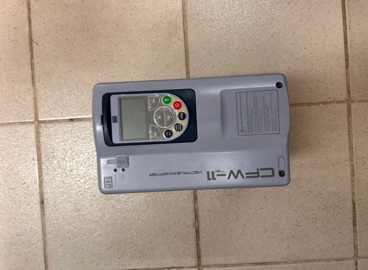 Inversor de frequência, 4 unidades  - Foto 2
