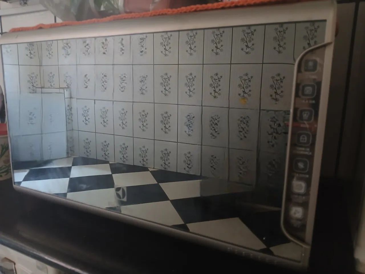 Micro-ondas seminovo 