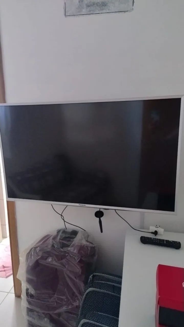 Vendo TV 43 polegadas Panasonic 