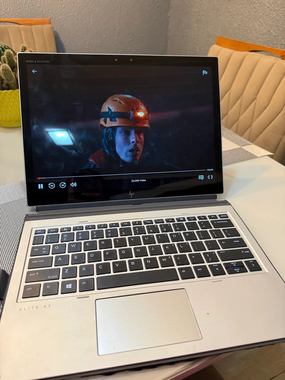 ? Notebook HP Elite X2 1013 G3 - 2 em 1 (Notebook + Tablet)