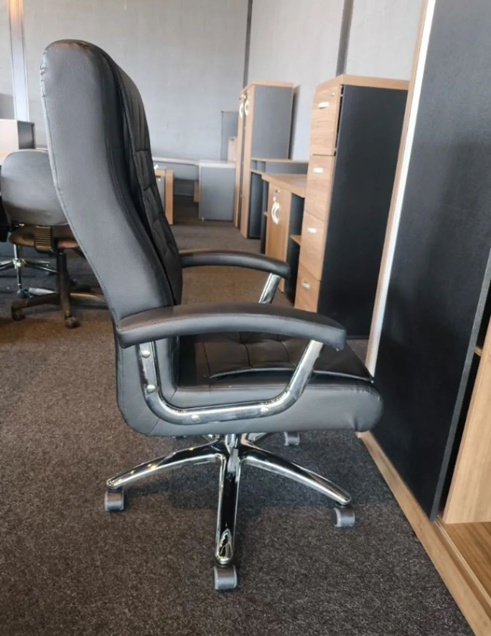 Cadeira de Presidente - (Entregamos)!! - Foto 2